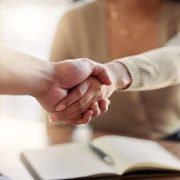 چگونه بهترین ناشر را برای کتاب خود انتخاب کنیم؟